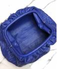 Сумка Bottega Veneta Pouch Blue Woven Clutch